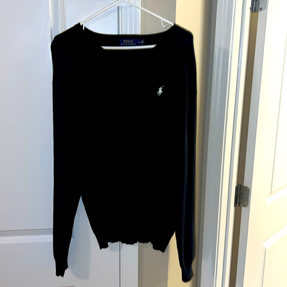 Men’s polo Black v neck sweatshirt